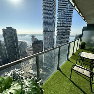 https://luxury-downtown-toronto-2-bedroom-suite-with-city-and.hotelstorontoontario.org