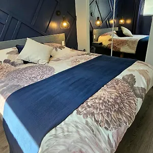 https://le-calvados.hotelsquebeccity.net