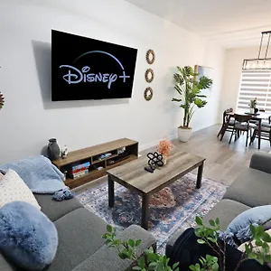 Beautiful With 4 King Beds,airport,disney+ Holiday home